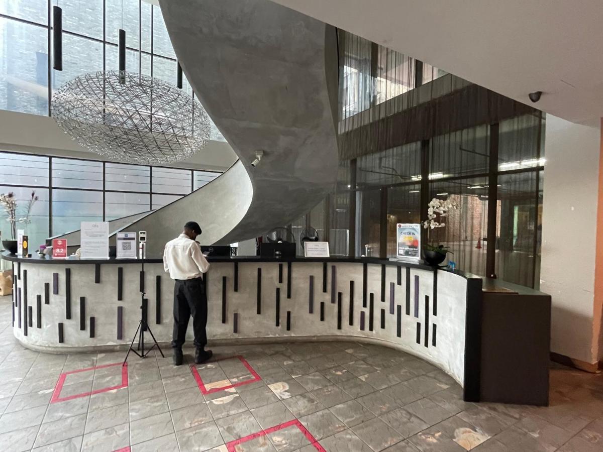 Q Damansara By Trillionz Hotel Petaling Dzsaja Kültér fotó