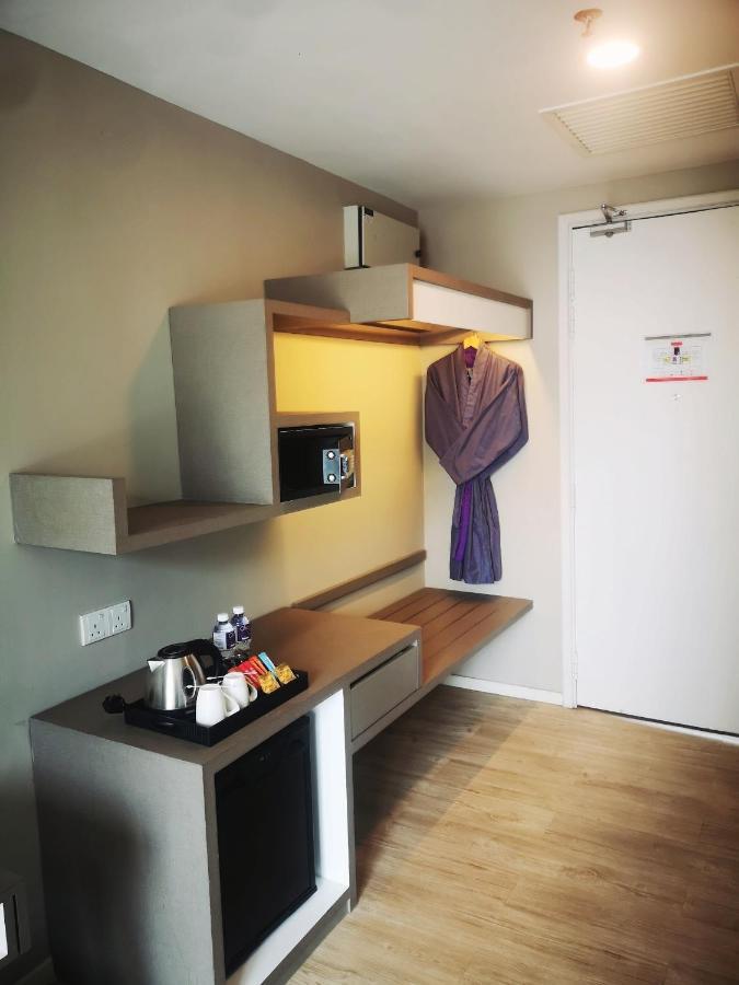 Q Damansara By Trillionz Hotel Petaling Dzsaja Kültér fotó